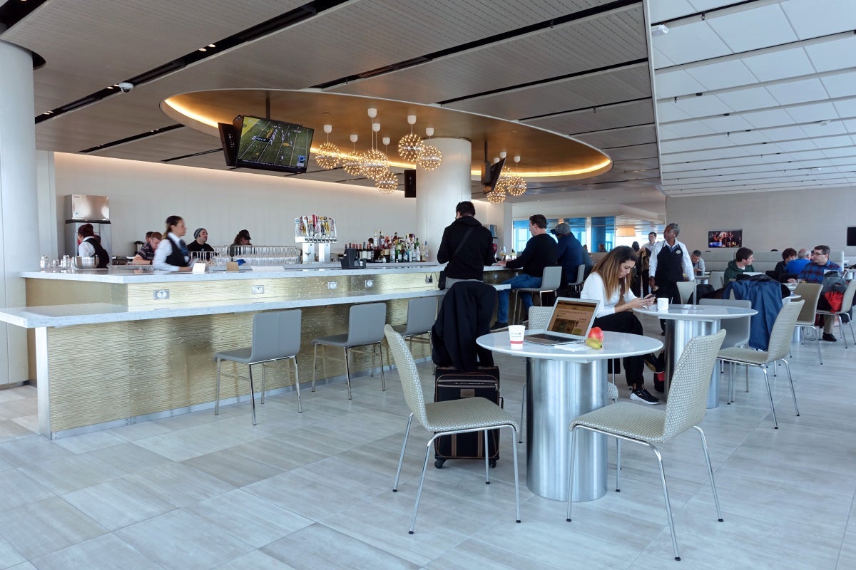 United Club LAX Review