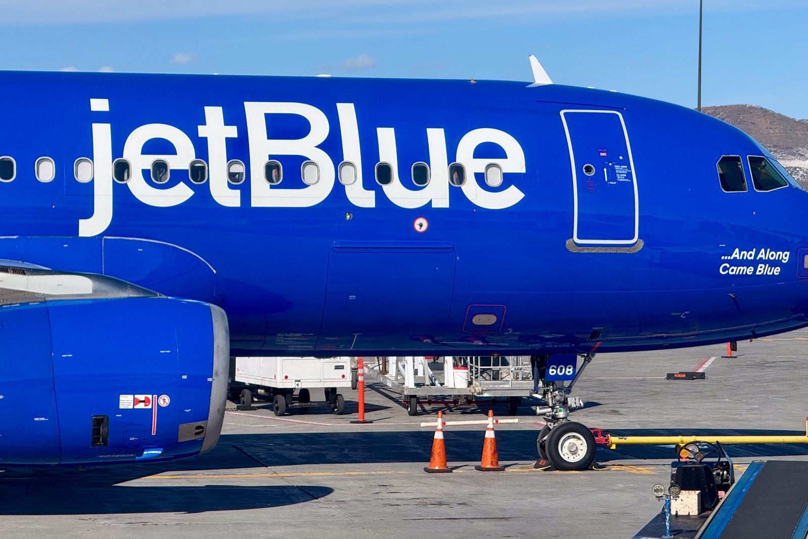 JetBlue Airbus A320 HDN