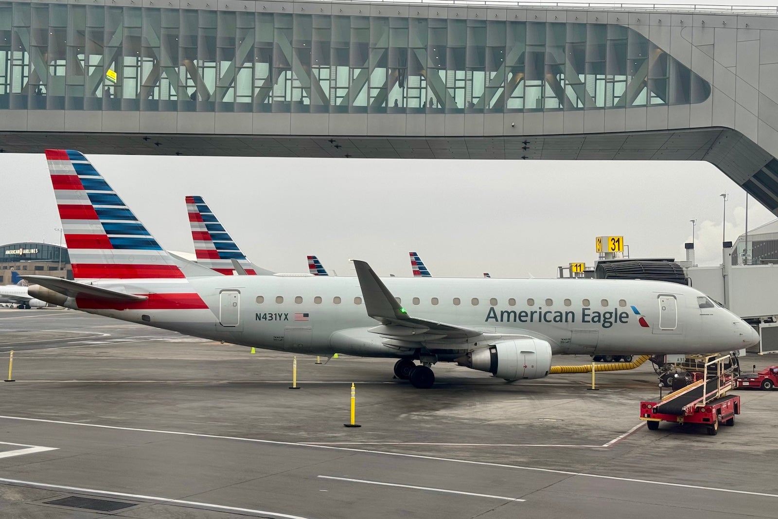 aa plane lga
