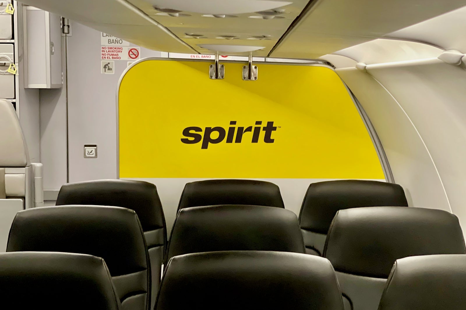 Spirit-Airlines-A321neo-Big-Front-Seat-Zach-Griff-6
