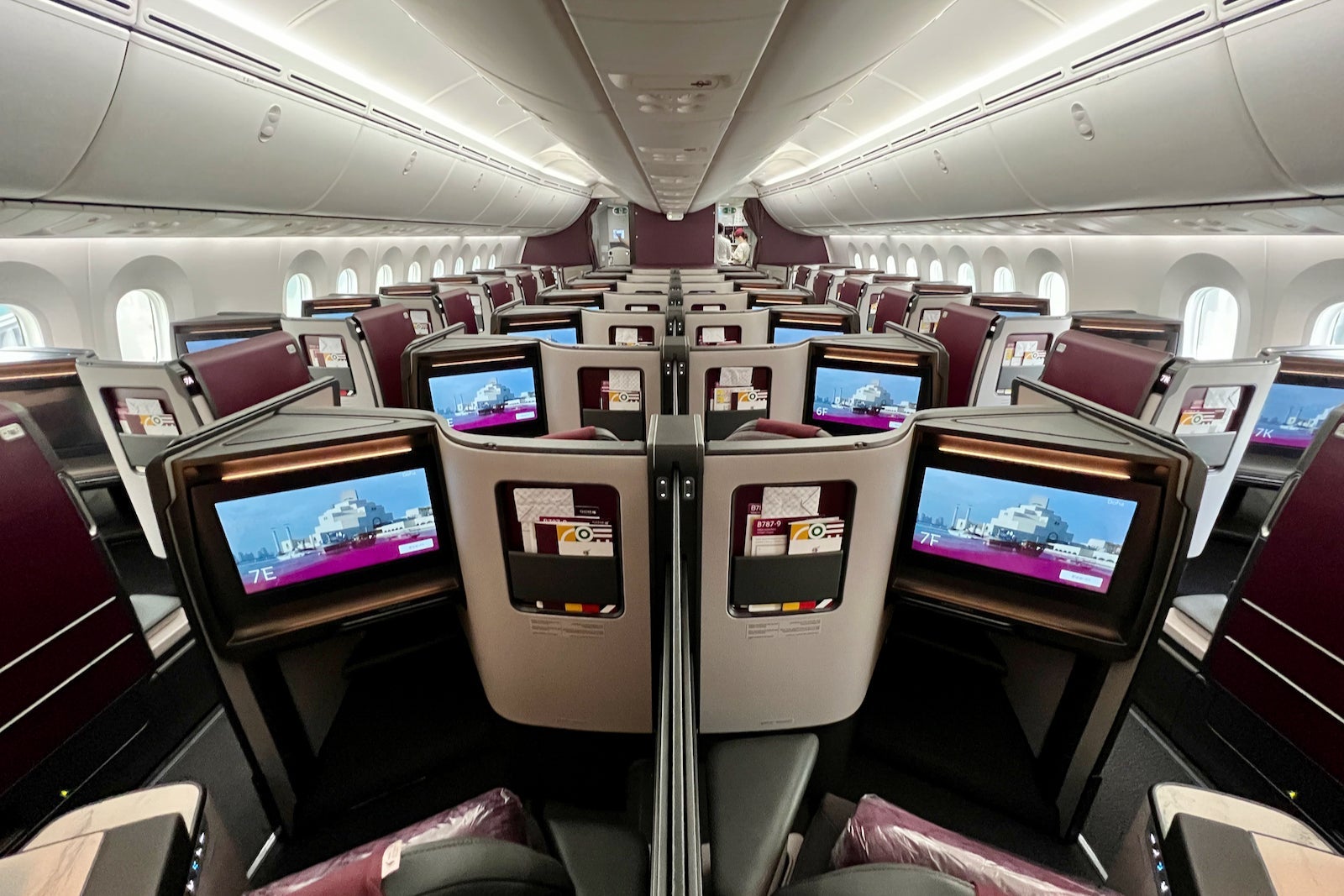 Qatar Airways Business Class Boeing 787-9