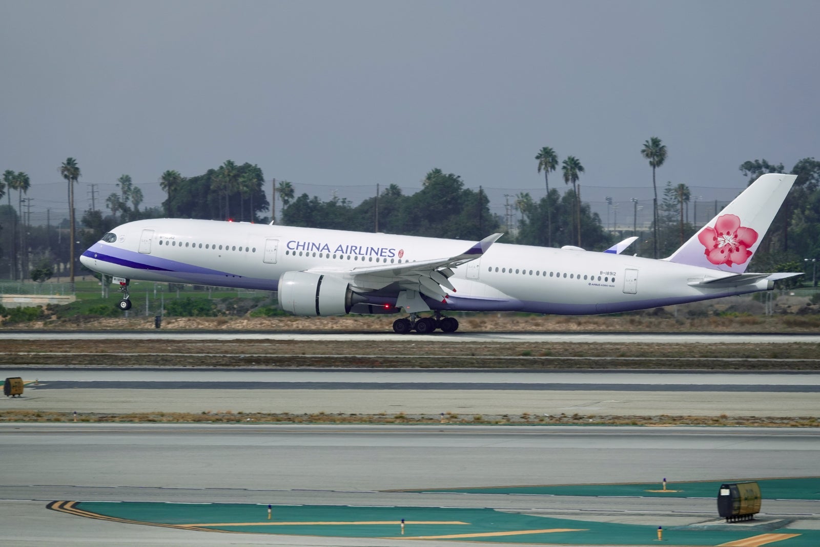 China Airlines Airbus A350