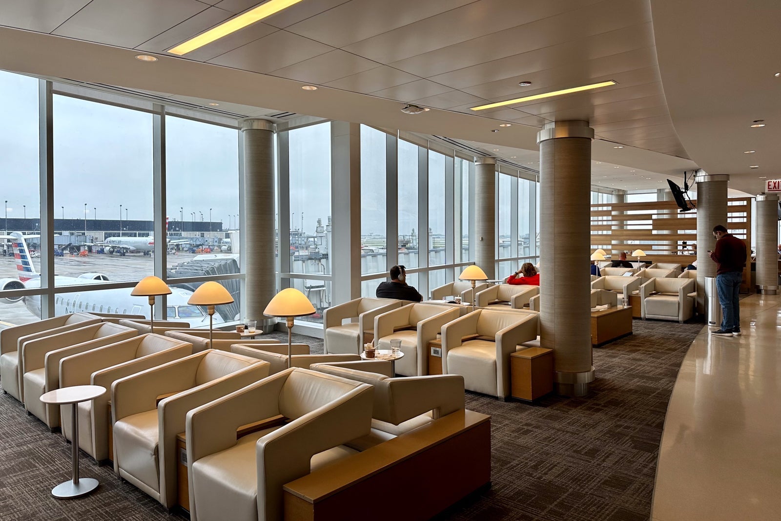 American Airlines Admirals Club Chicago O'Hare