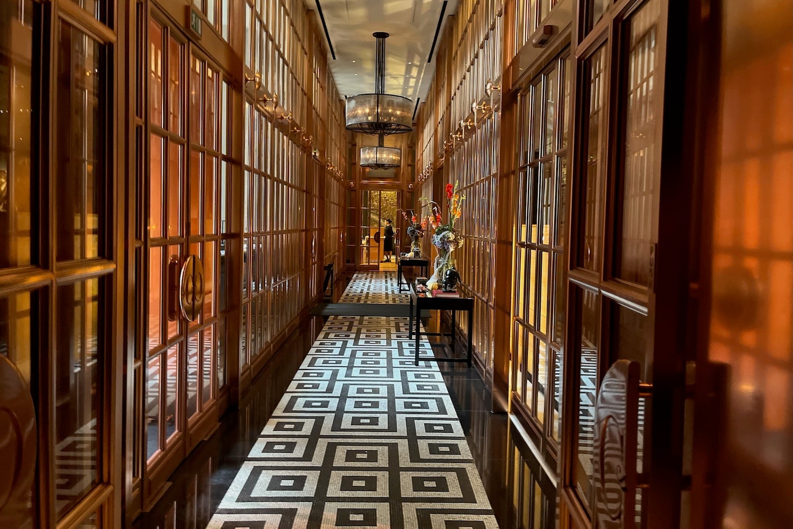 rosewood-london-hallway