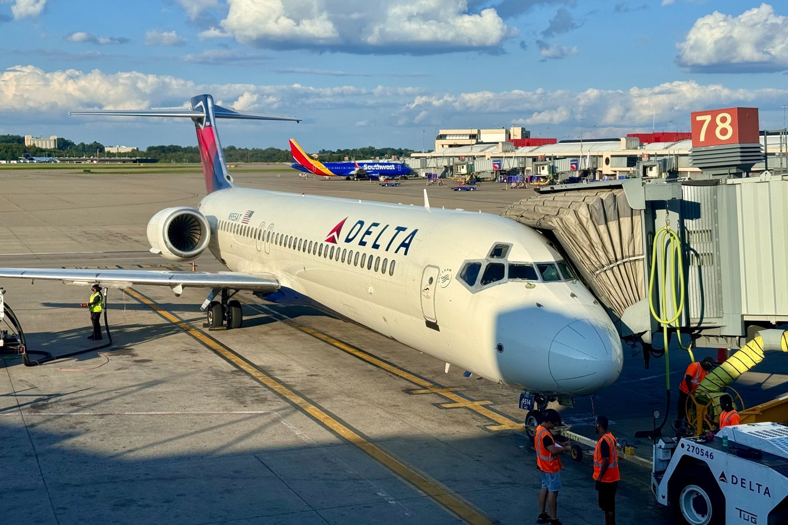 Delta Boeing 717 PIT