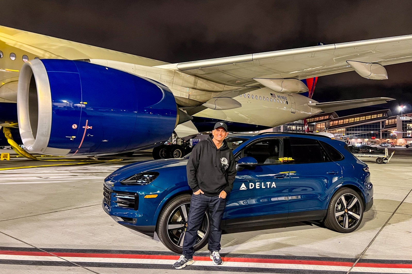 Delta One LAX Lounge Pre Flight Experience