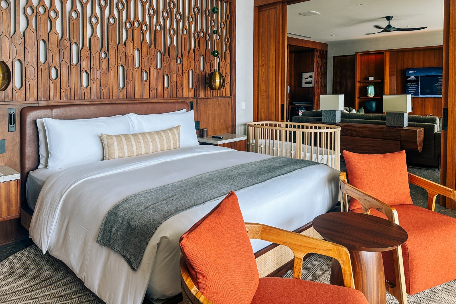 CARLY HELFAND/THE POINTS GUY