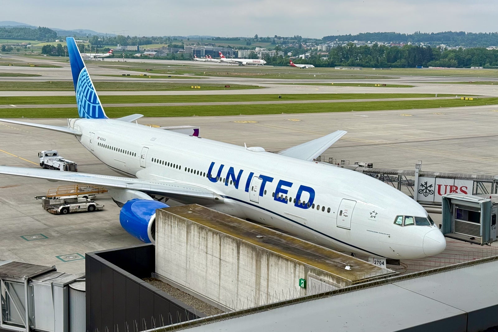 United Boeing 777 Zurich