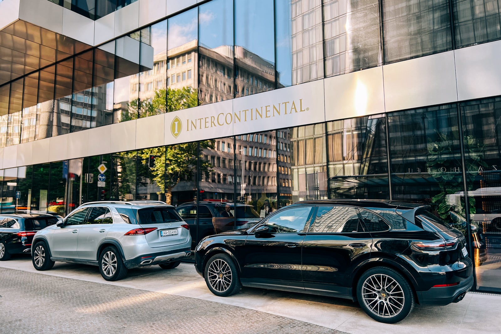 CLINT HENDERSON/THE POINTS GUY