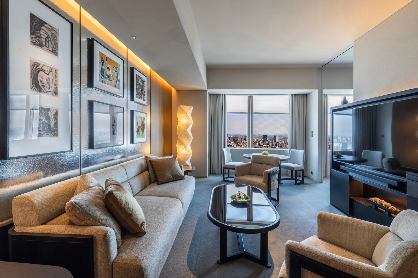 ParkSuite-LivingRoom-01